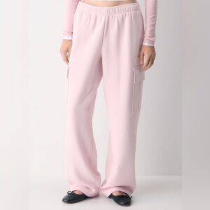 Aritzia Mega Cargo Sweatfleece pants Cupid Pink